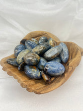 Load image into Gallery viewer, Kyanite tumble stones