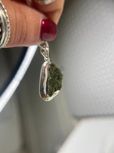 Load image into Gallery viewer, Moldavite pendant