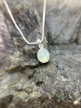 Load image into Gallery viewer, Moonstone pendant