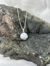 Load image into Gallery viewer, Dendritic Opal pendant