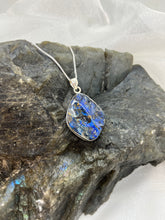 Load image into Gallery viewer, Boulder Opal pendant