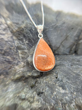 Load image into Gallery viewer, Sunstone pendant