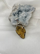 Load image into Gallery viewer, Amber pendant