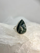 Load image into Gallery viewer, Seraphinite ring