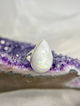 Load image into Gallery viewer, Moonstone ring