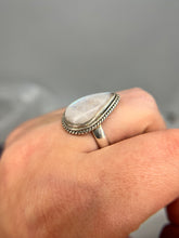 Load image into Gallery viewer, Moonstone ring