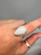 Load image into Gallery viewer, Moonstone ring
