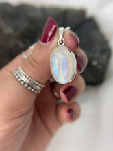 Load and play video in Gallery viewer, Moonstone pendant