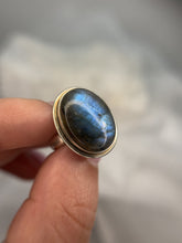 Load and play video in Gallery viewer, Labradorite ring