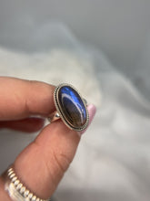 Load and play video in Gallery viewer, Labradorite ring