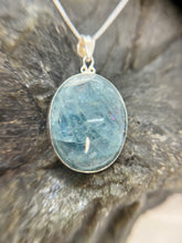 Load image into Gallery viewer, Aquamarine pendant
