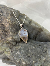 Load image into Gallery viewer, Plume Agate pendant
