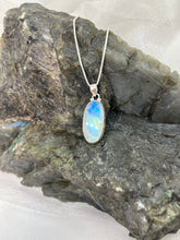 Load image into Gallery viewer, Moonstone pendant
