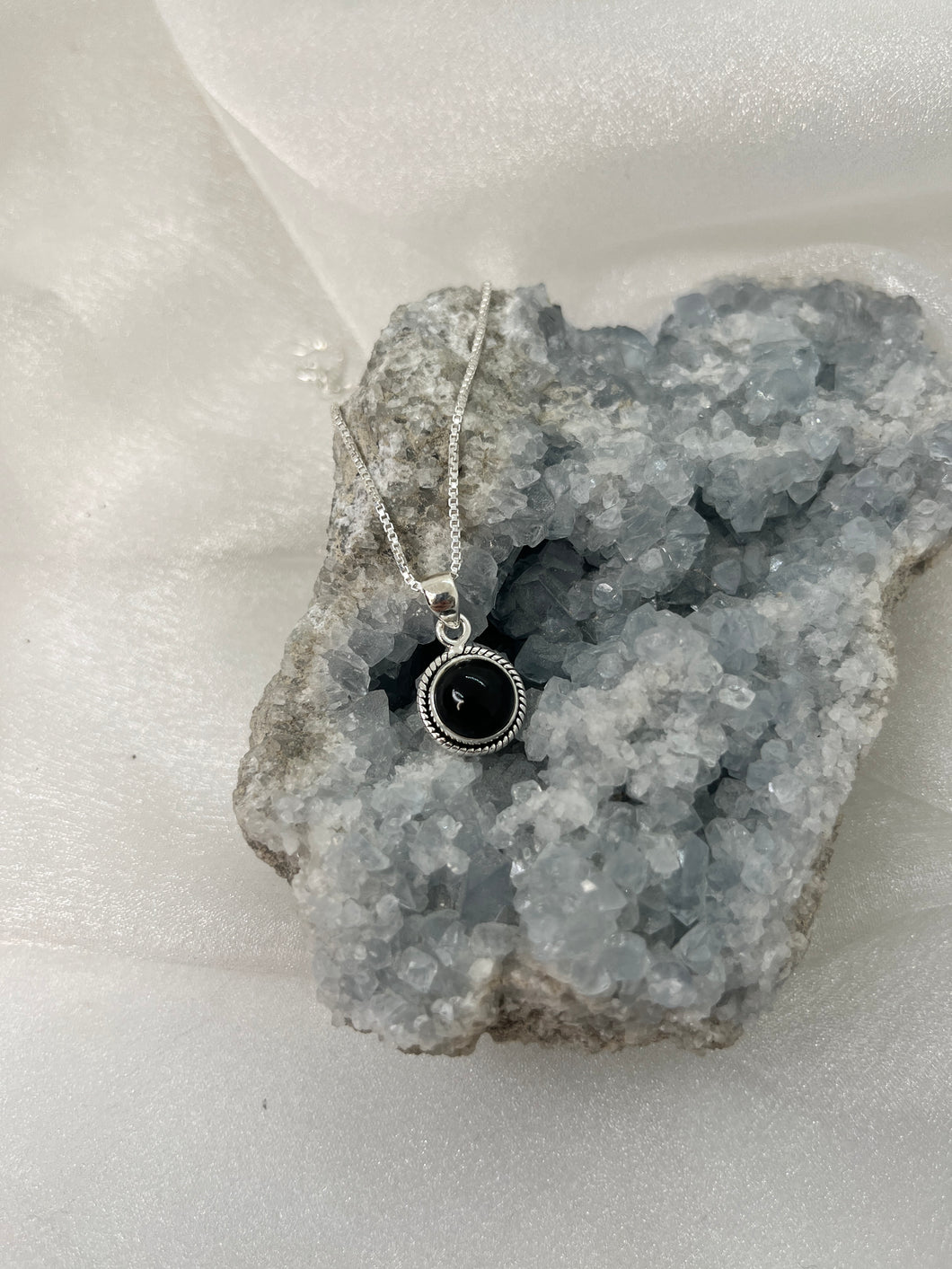 Onyx pendant