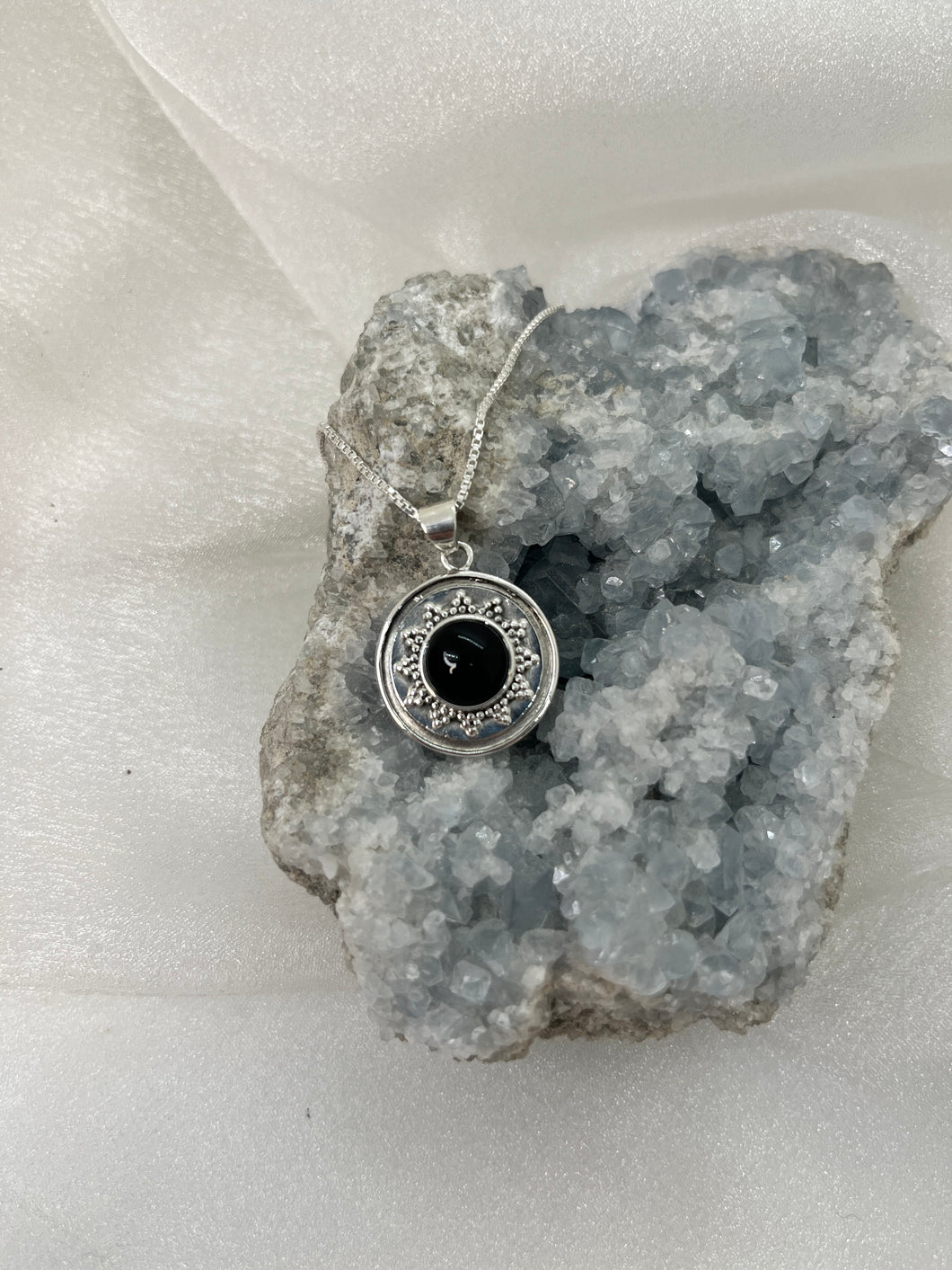 Onyx pendant