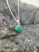 Load image into Gallery viewer, Malachite pendant
