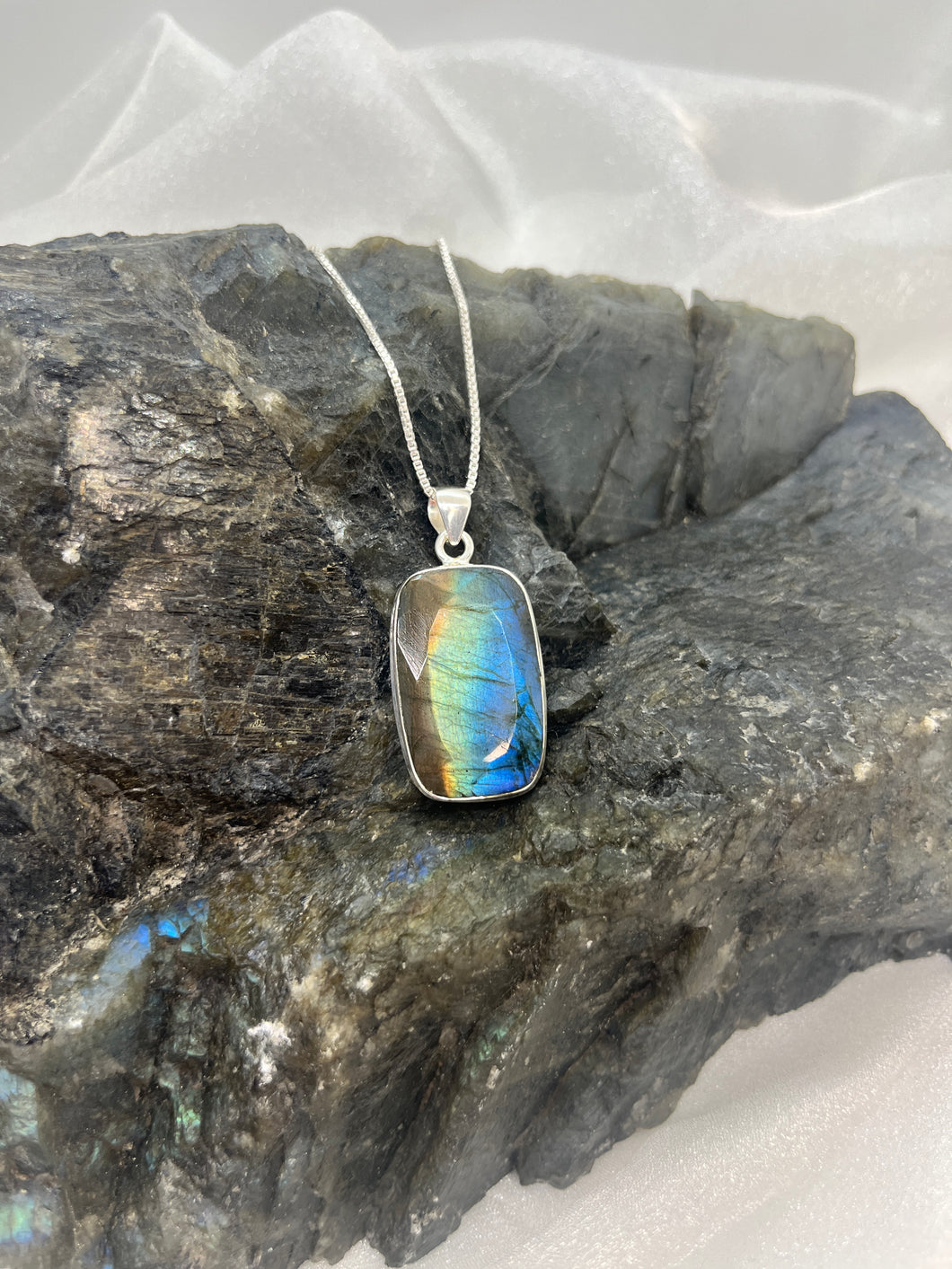 Faceted Labradorite pendant