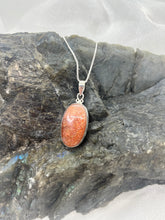 Load image into Gallery viewer, Sunstone pendant
