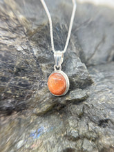 Load image into Gallery viewer, Sunstone pendant
