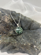 Load image into Gallery viewer, Seraphinite pendant
