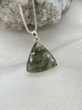 Load image into Gallery viewer, Moss Agate pendant
