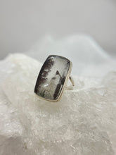 Load image into Gallery viewer, Secret Garden Quartz ring
