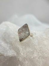 Load image into Gallery viewer, Secret Garden Quartz ring
