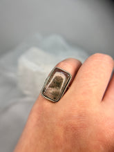 Load image into Gallery viewer, Secret Garden Quartz ring
