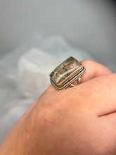 Load image into Gallery viewer, Secret Garden Quartz ring
