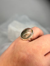 Load image into Gallery viewer, Secret Garden Quartz ring
