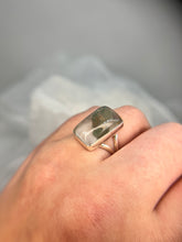 Load image into Gallery viewer, Secret Garden Quartz ring
