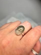 Load image into Gallery viewer, Secret Garden Quartz ring
