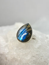 Load image into Gallery viewer, Labradorite ring
