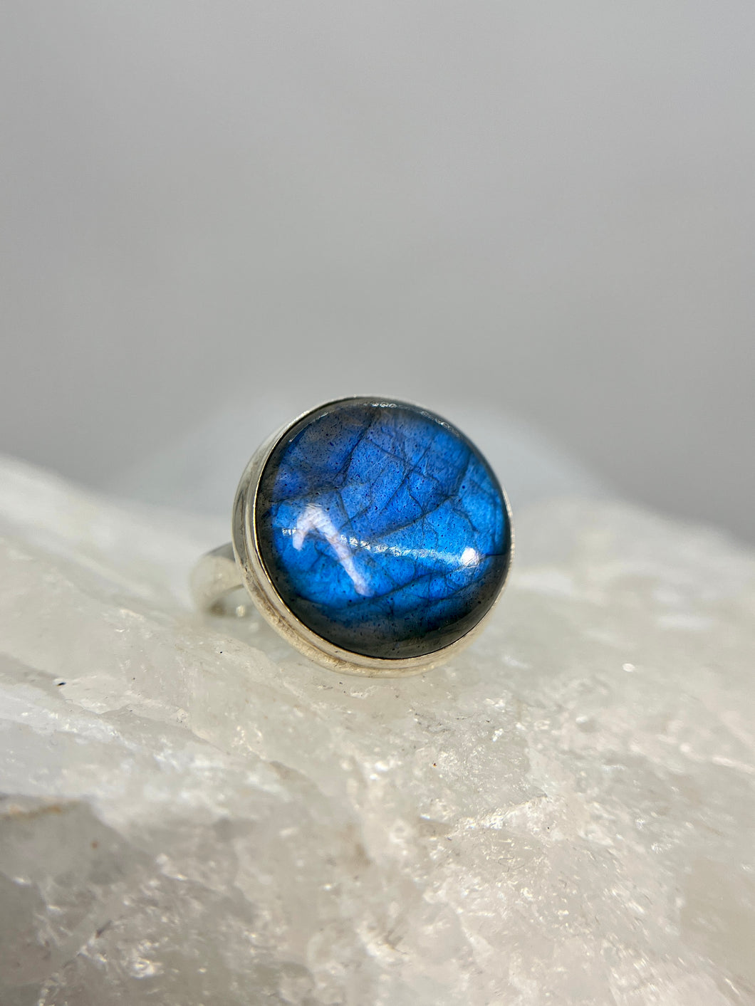 Labradorite ring