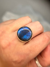 Load image into Gallery viewer, Labradorite ring
