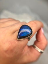 Load image into Gallery viewer, Labradorite ring
