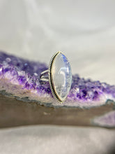 Load image into Gallery viewer, Moonstone ring
