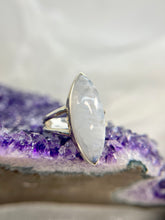 Load image into Gallery viewer, Moonstone ring
