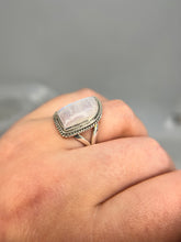 Load image into Gallery viewer, Moonstone ring
