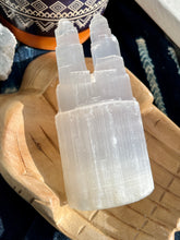 Load image into Gallery viewer, Selenite double tower - 6&quot;
