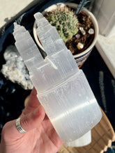 Load image into Gallery viewer, Selenite double tower - 6&quot;
