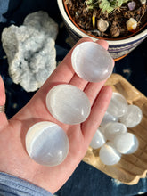 Load image into Gallery viewer, Selenite palm stone
